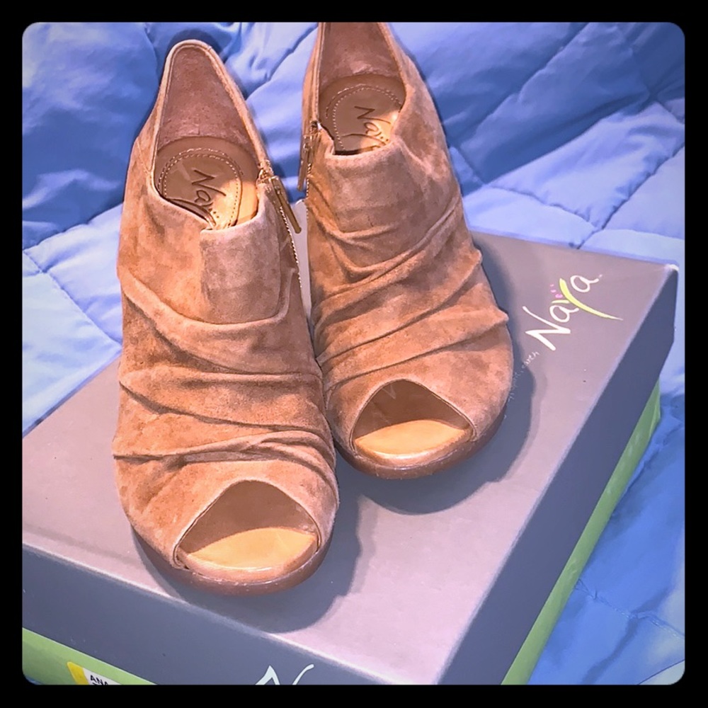 NAYA ANA OPEN TOE BOOTIE CARAMEL 9 NWOT